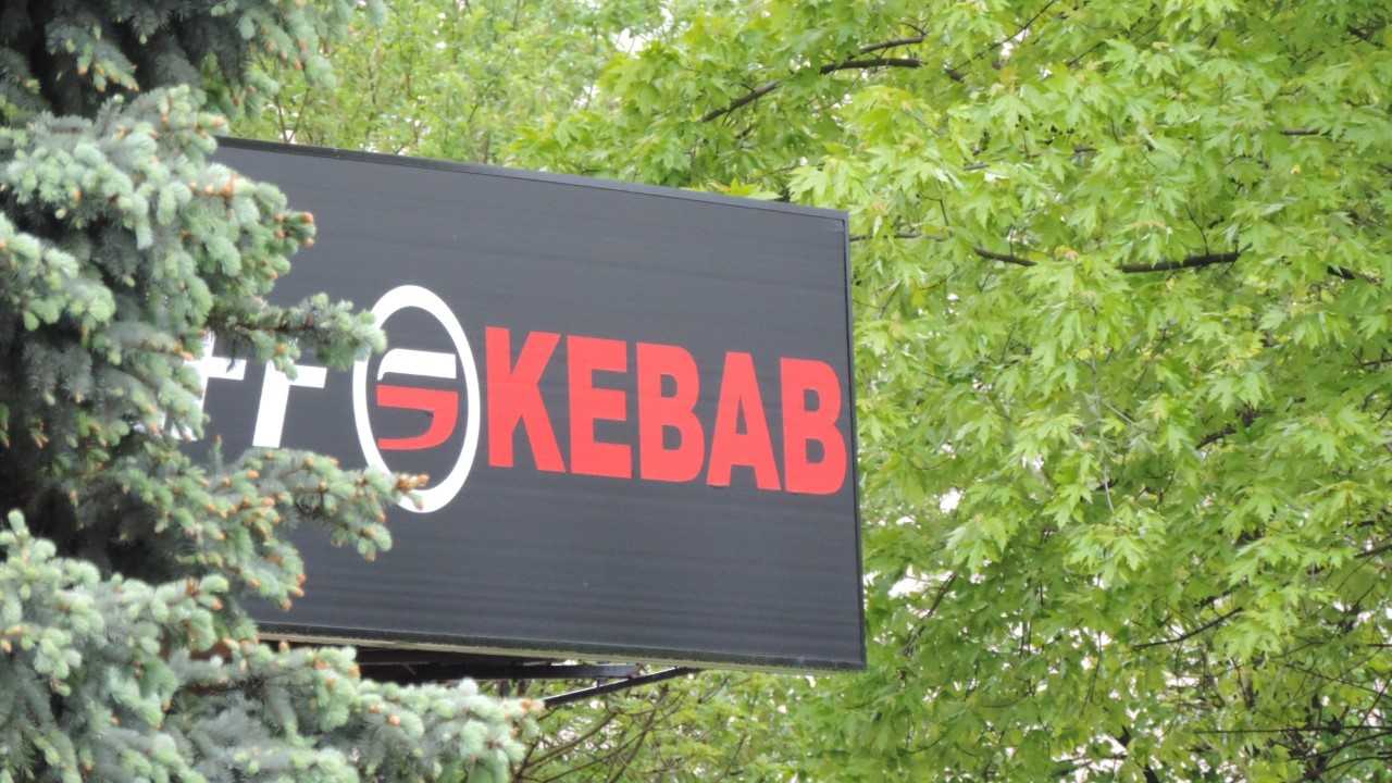 Mężczyzna oskarżony o rasistowski atak w jednym z łomżyńskich lokali ma zapłacić grzywnę - orzekł sąd