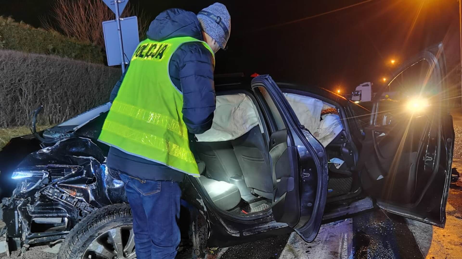 Ukrainiec przewożący osoby nielegalnie przebywające w Polsce sprawcą wypadku w Dziadkowicach