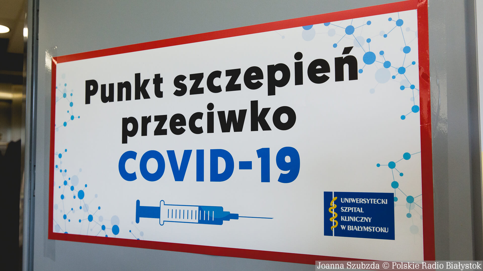 Prof. Flisiak: jeżeli miesięcznie będziemy szczepić ok. 1,5 mln osób, to w maju uzyskamy minimum do odporności stadnej