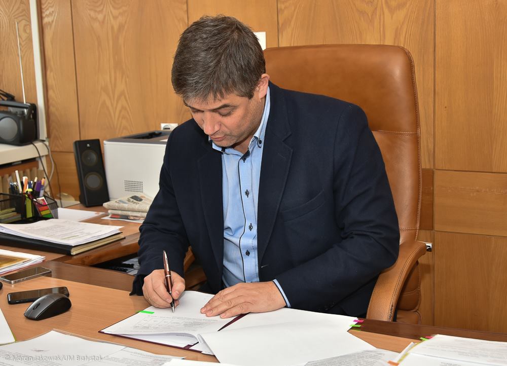 Polsko-litewskie konsorcjum wybuduje pas startowy na białostockim lotnisku Krywlany