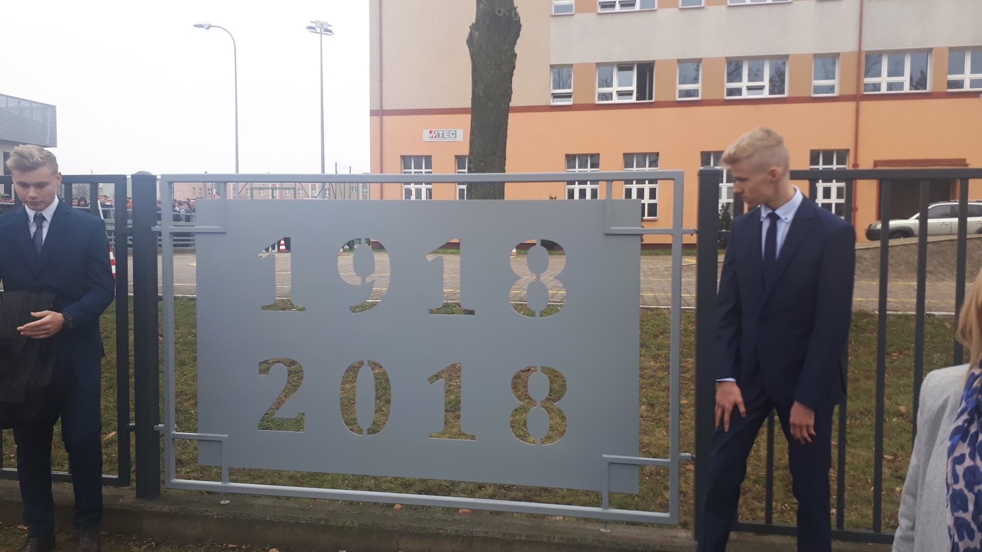 Uczniowie i nauczyciele Zespołu Szkół Mechanicznych w Białymstoku uczcili rocznicę odzyskania niepodległości