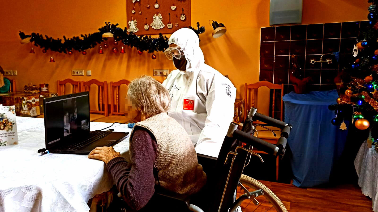 Wojsko połączyło seniorów z ich rodzinami [zdjęcia]