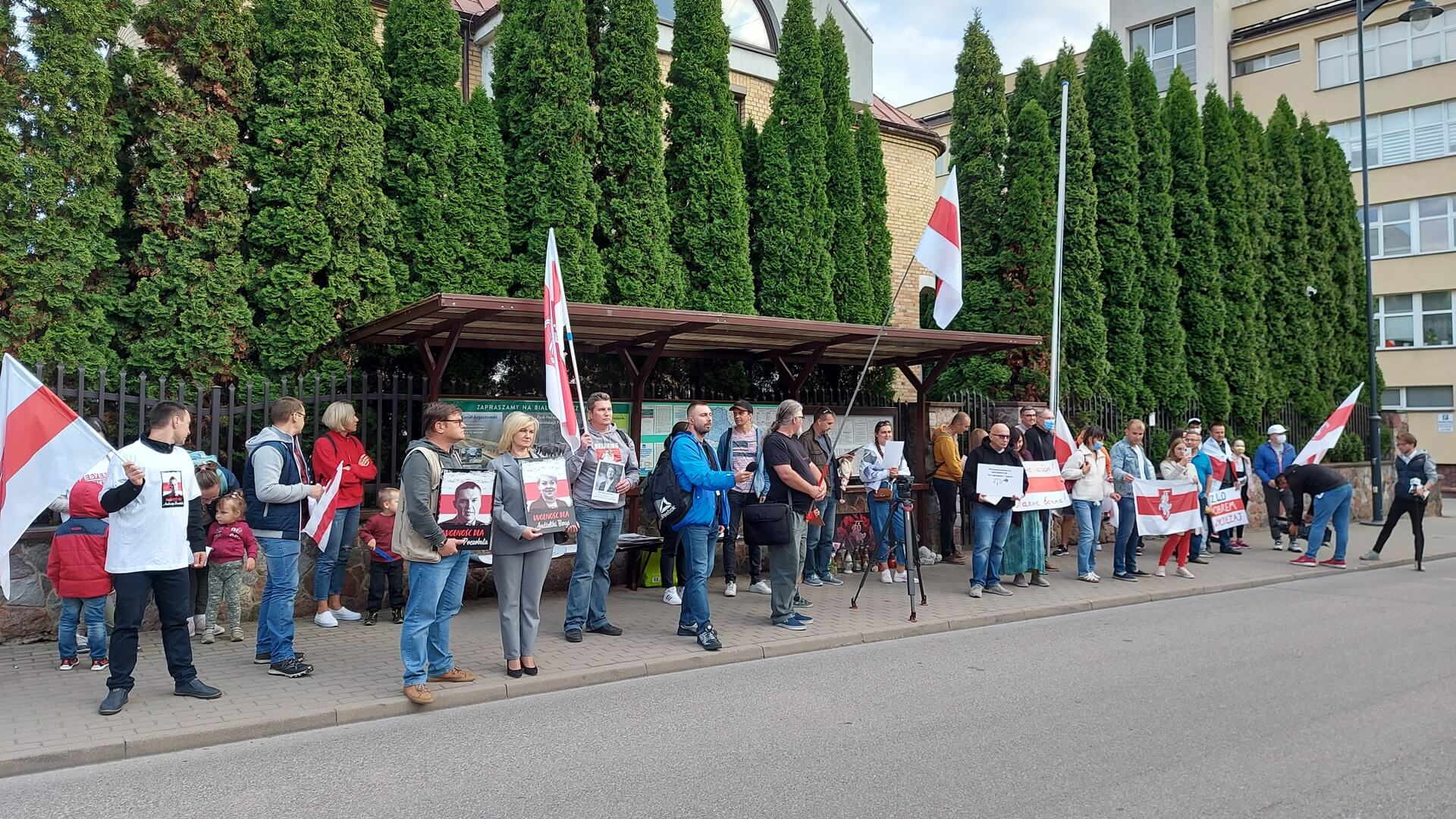 Białorusini w Białymstoku pikietowali w 30. rocznicę suwerenności Białorusi