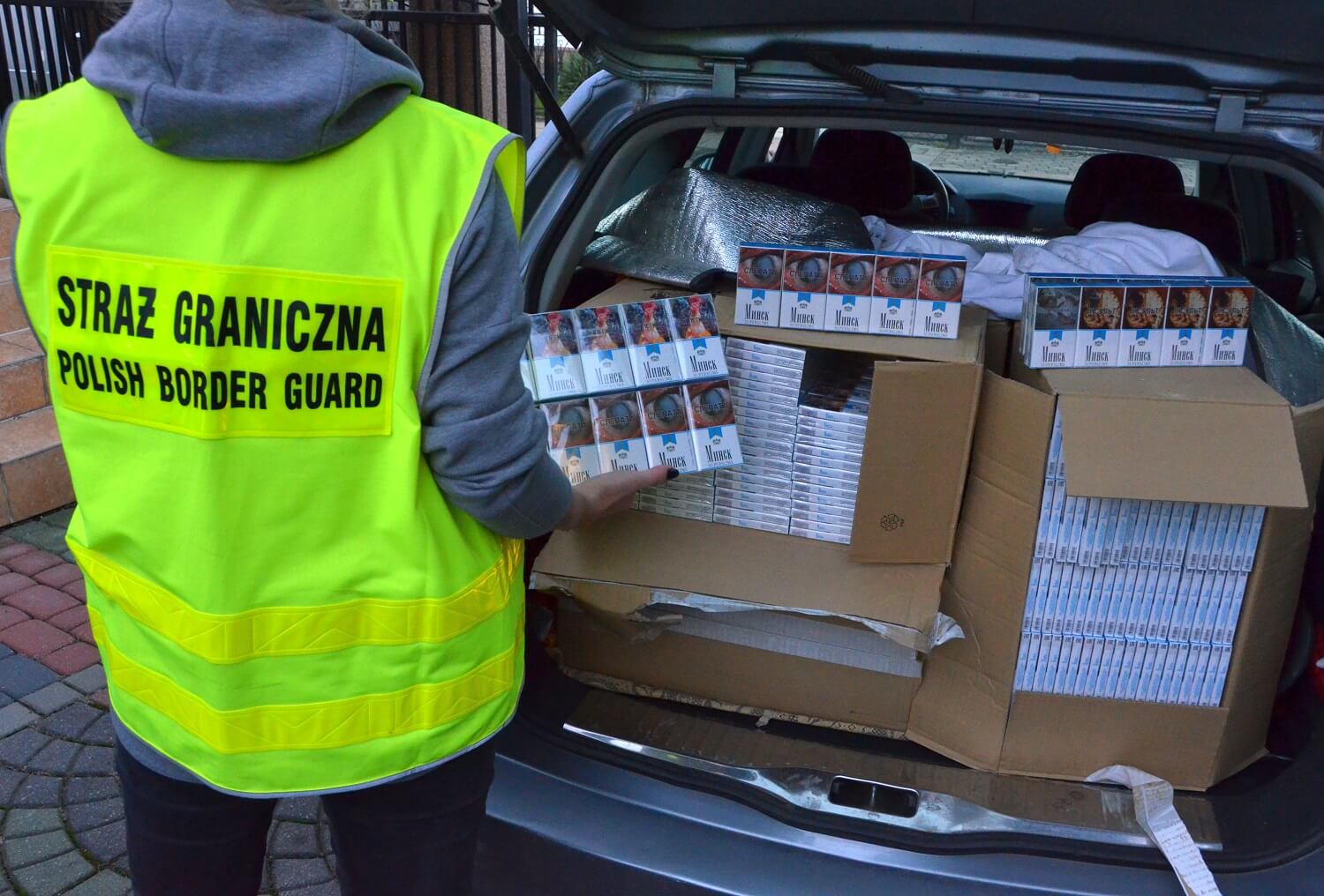 Podlaska Straż Graniczna zabezpieczyła kilkanaście tys. paczek papierosów z przemytu