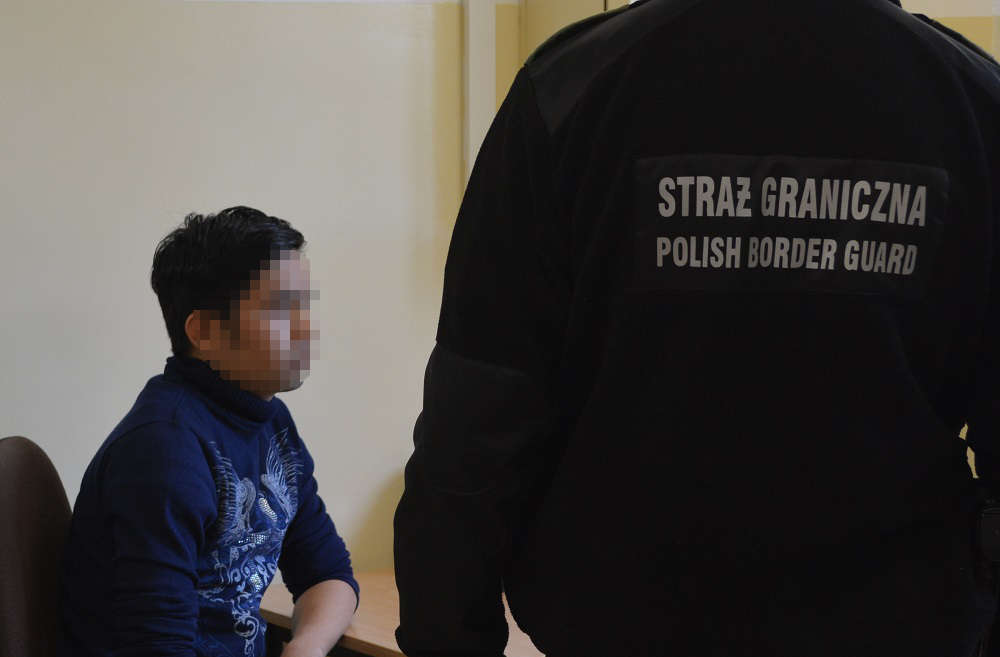 Pogranicznicy zatrzymali 8 Wietnamczyków, którzy nielegalnie przekroczyli granicę