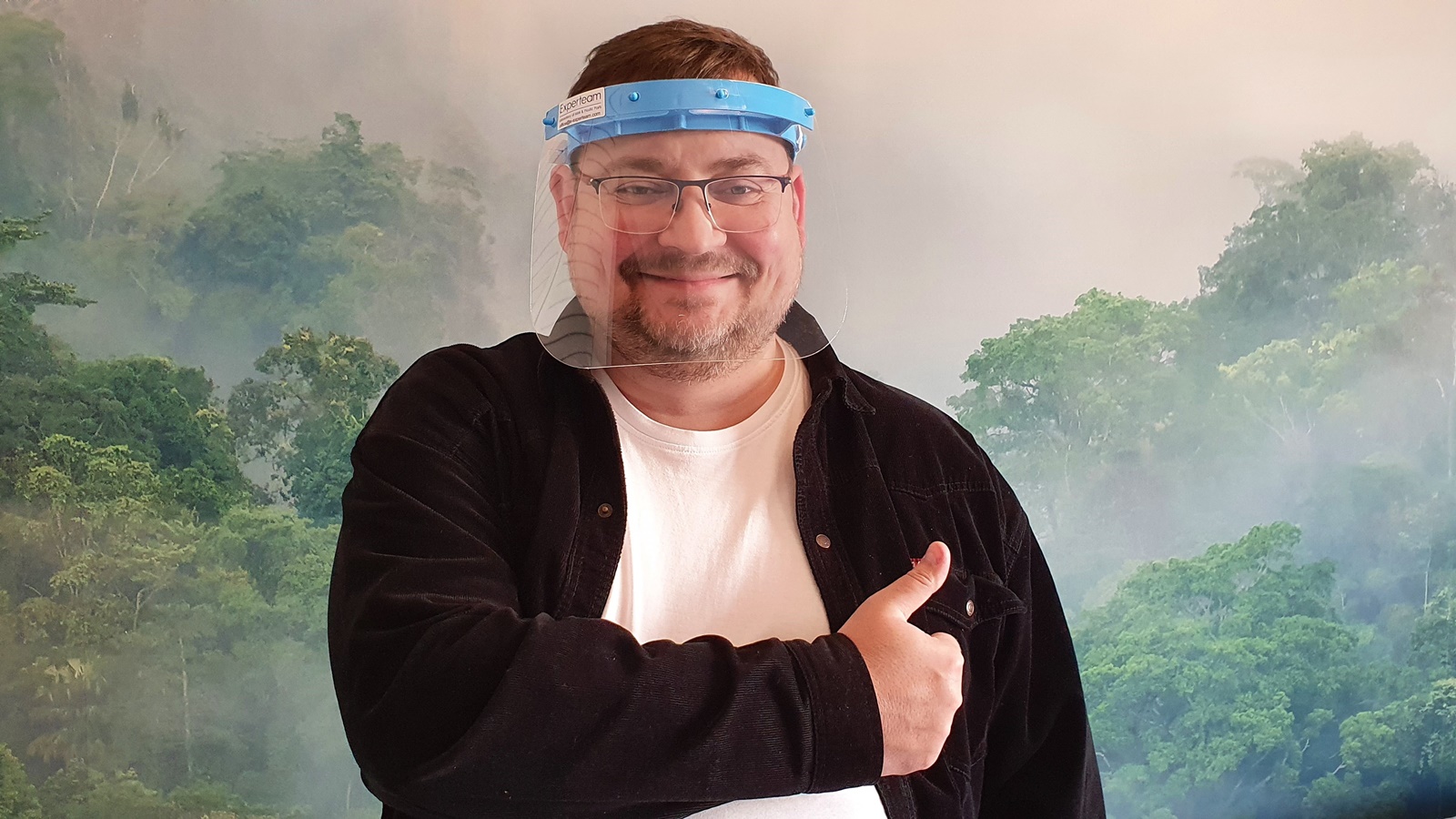 Niezbędny sprzęt ochronny trafia do szpitali z Klastera Obróbki Metali