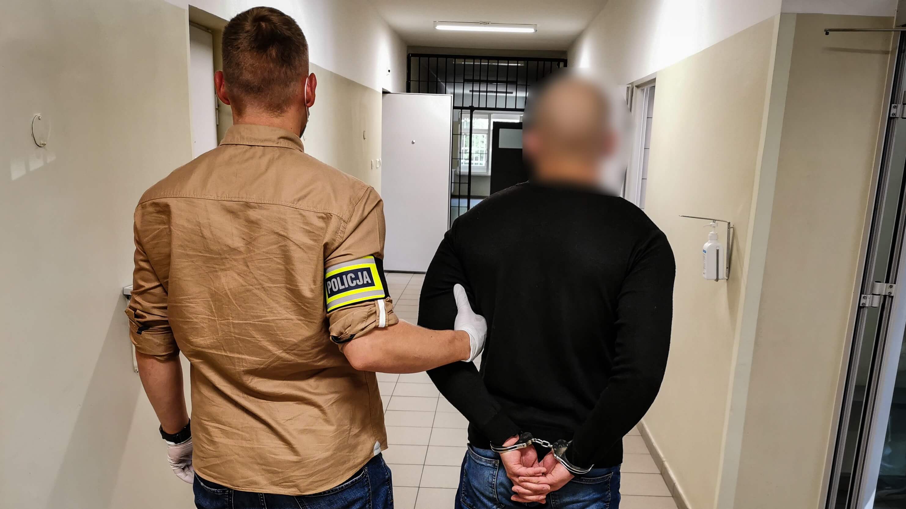 Białostoccy policjanci zatrzymali mężczyznę, który zaatakował nożem 26-latka