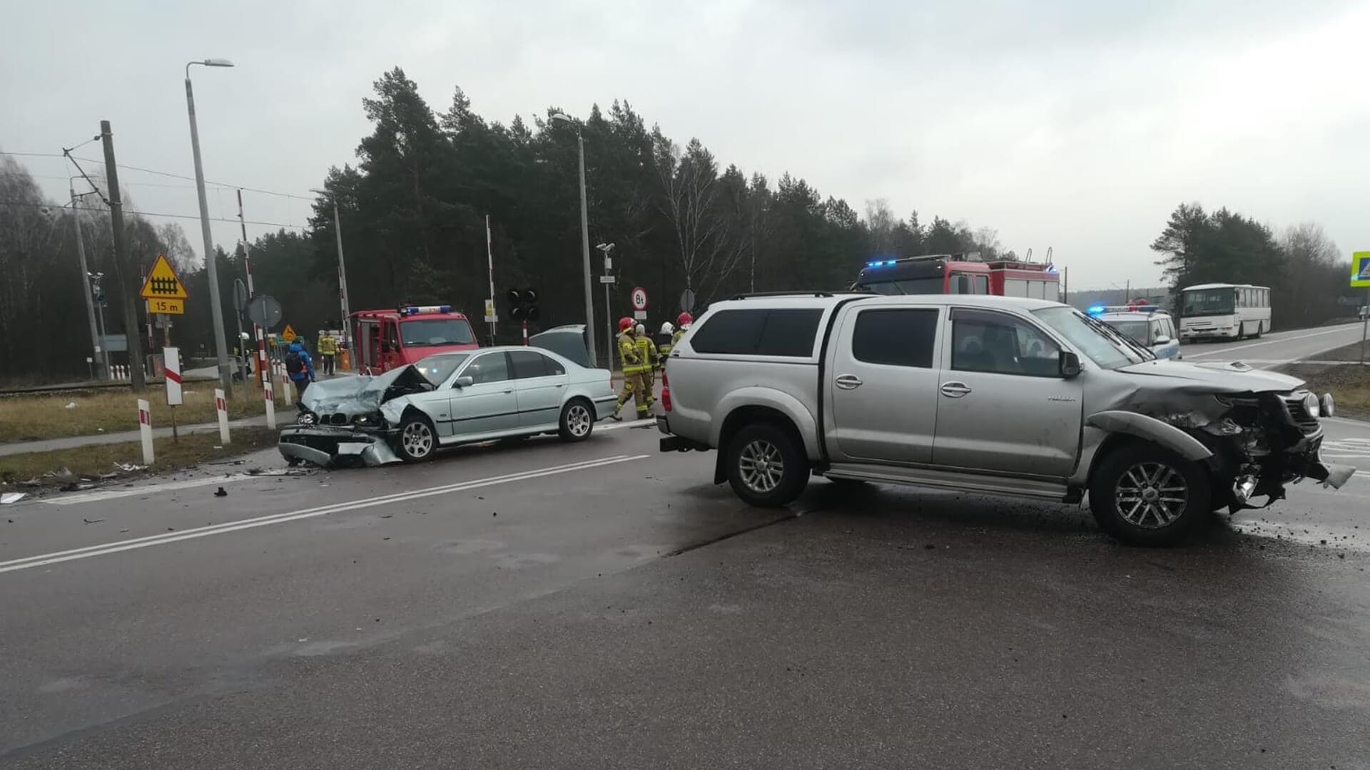 Wypadek w pobliżu miejscowości Osowiec-Twierdza - dwie osoby trafiły do szpitala
