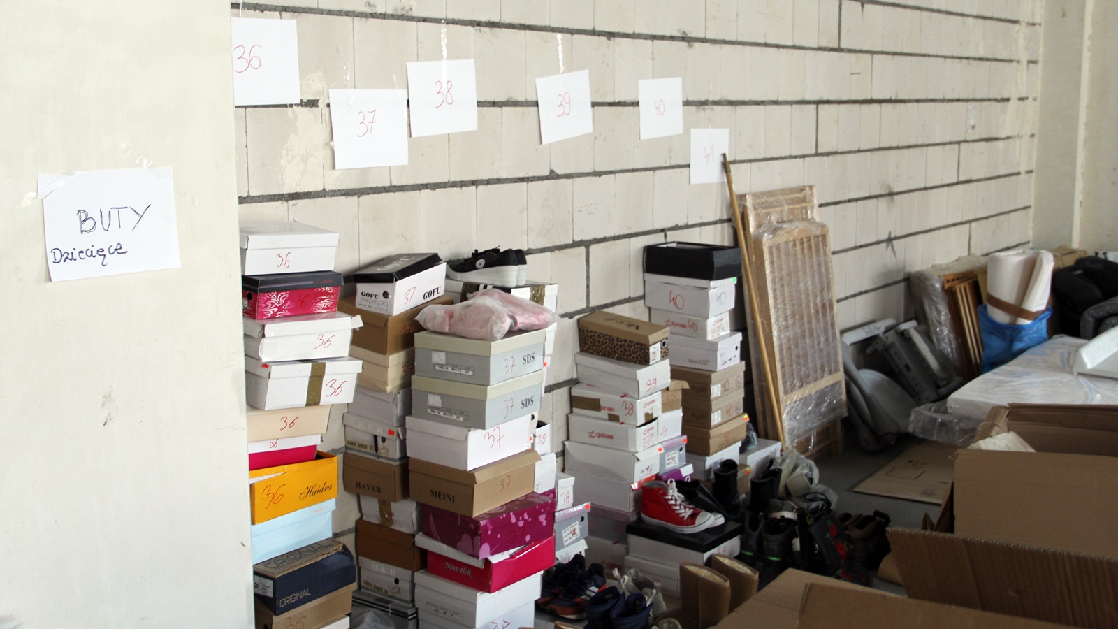 "Magazyn z dobrem" - reportaż Marcina Mazewskiego