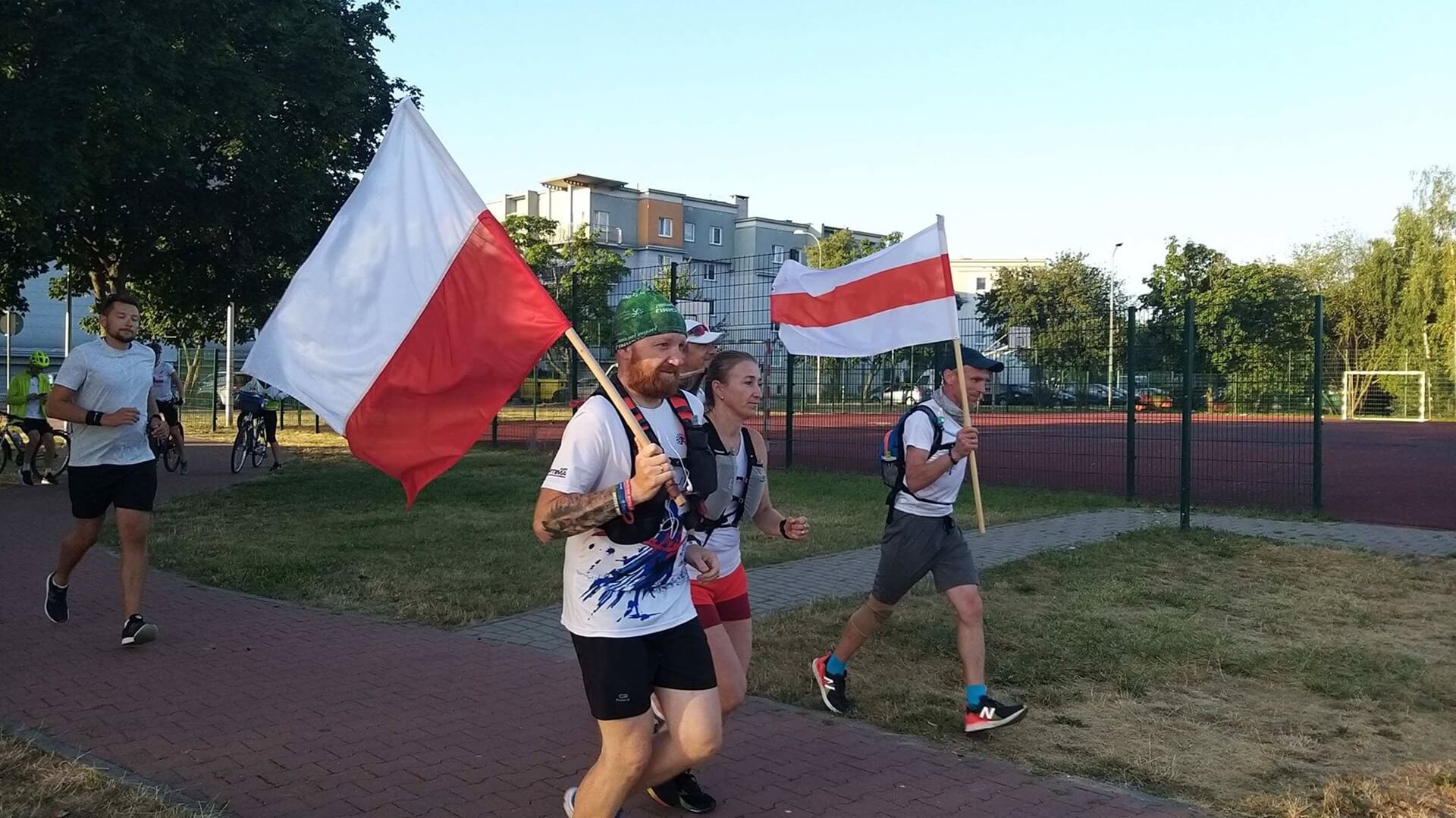 Kilkanaście osób biegło ulicami Białegostoku, by wyrazić solidarność z Białorusinami