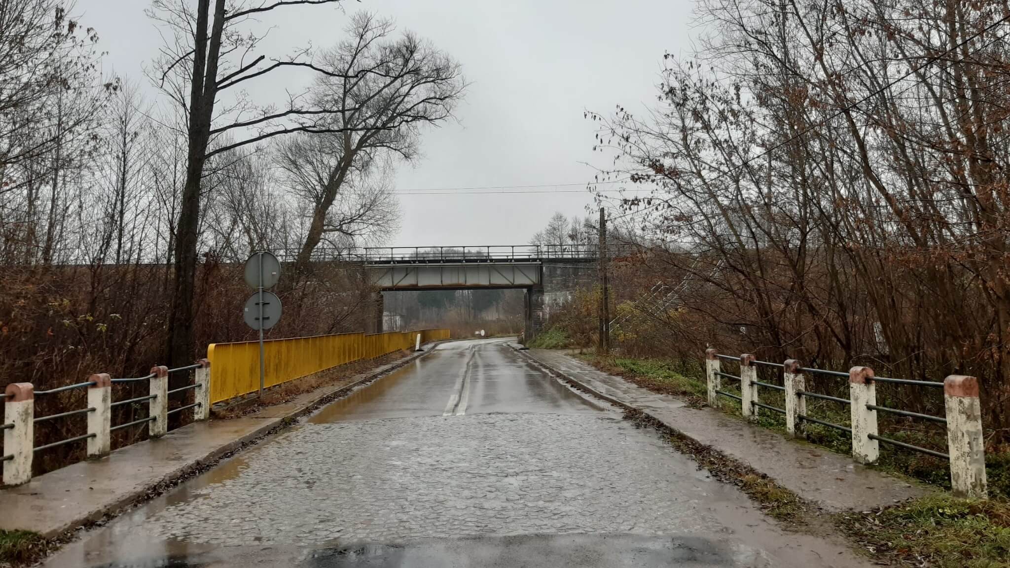 Prace przy wiadukcie kolejowym w Klepaczach - będą objazdy