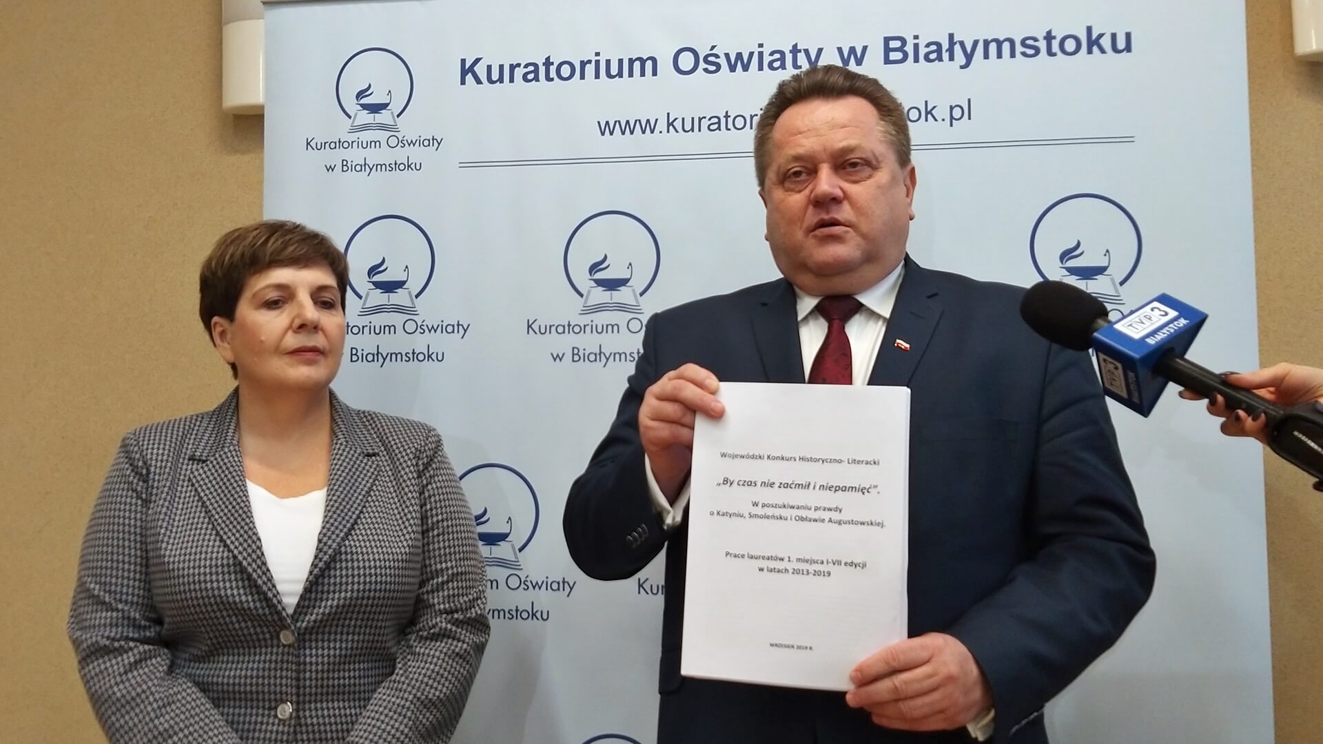 Uczniowie podlaskich szkół mogą nadsyłać prace na konkurs "By czas nie zaćmił i niepamięć"