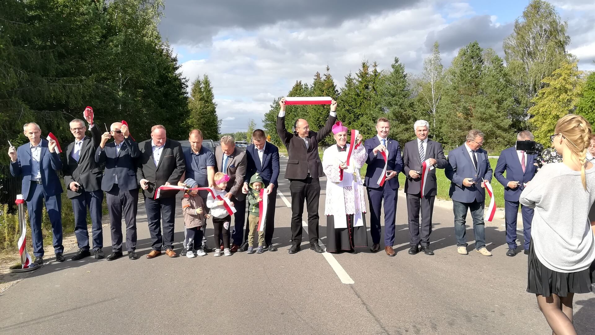 Otwarto kolejny zmodernizowany fragment trasy Białystok - Wojszki