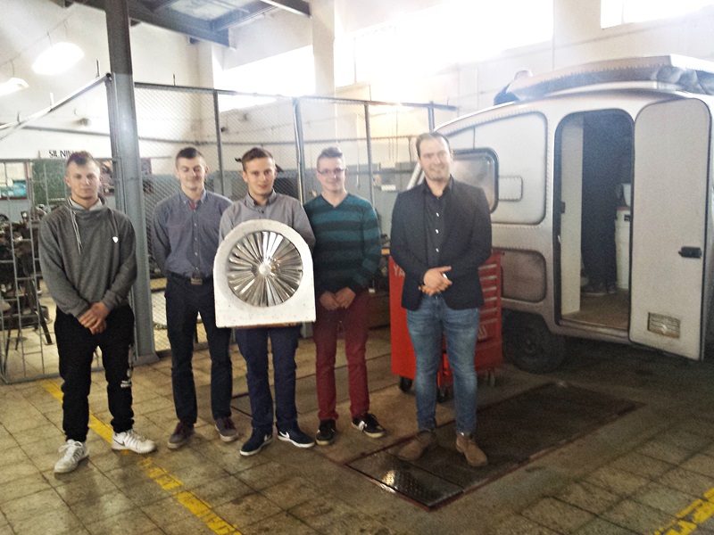 Uczniowie z Moniek tuż za podium na Mistrzostwach Polski Turbin Wiatrowych