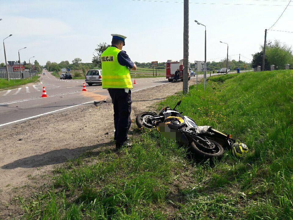 Wypadek w Piątnicy - 33-letni motocyklista trafił do szpitala