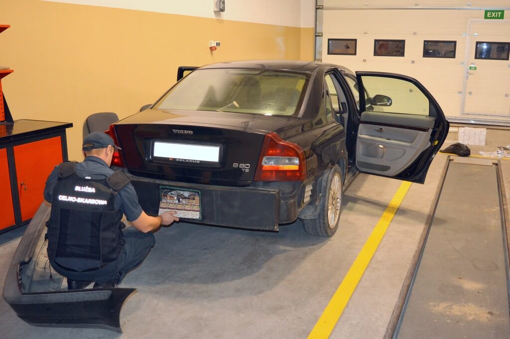 Przemytnicy papierosów wpadli w Połowcach