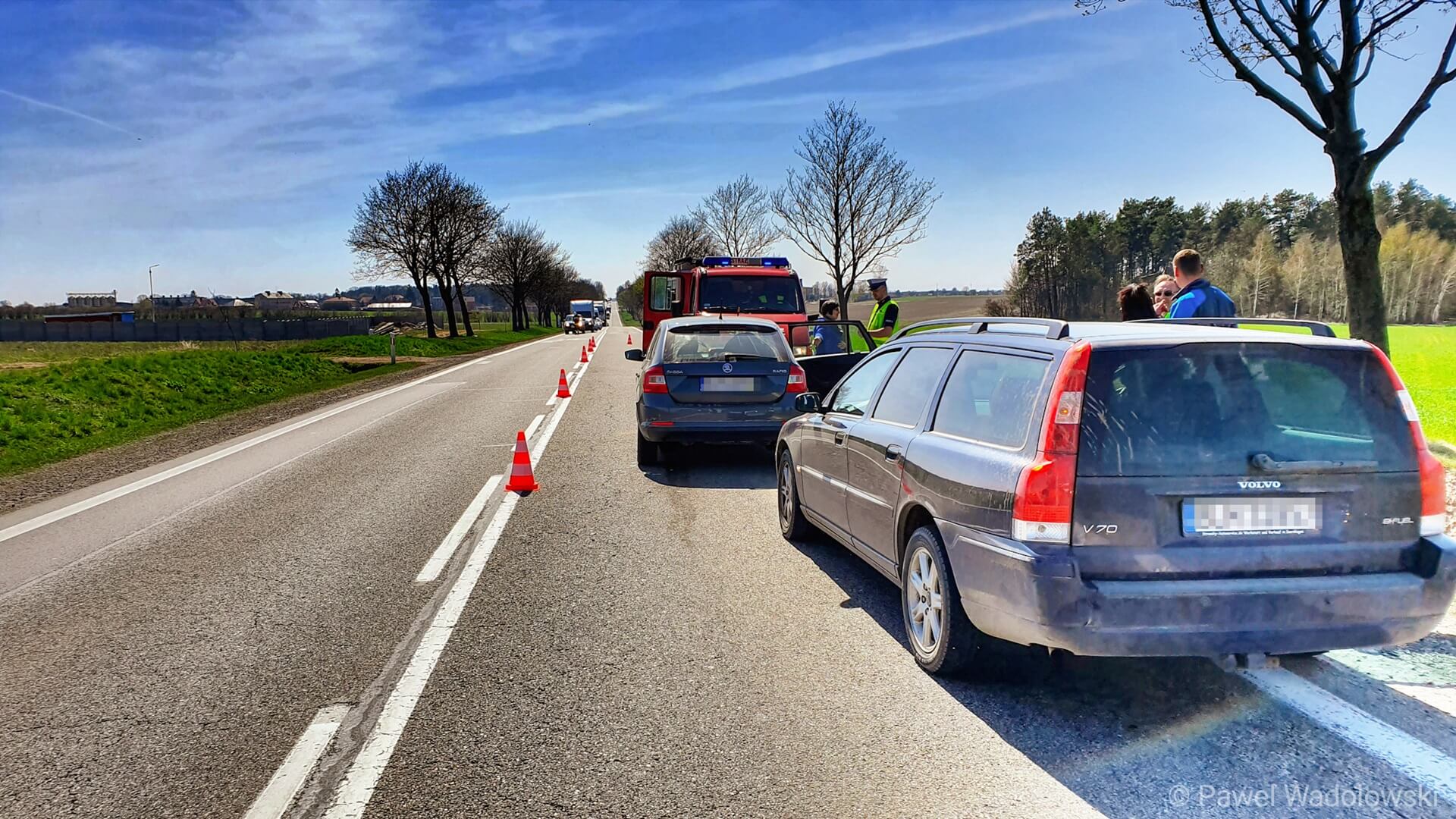 Wypadek 3 aut koło Łomży - pasażerami m.in. małe dzieci