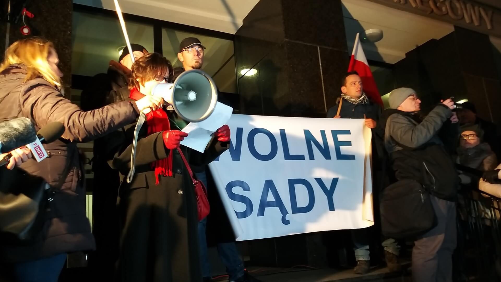 Mieszkańcy regionu przyłączyli się do ogólnopolskiego protestu ws. sądownictwa