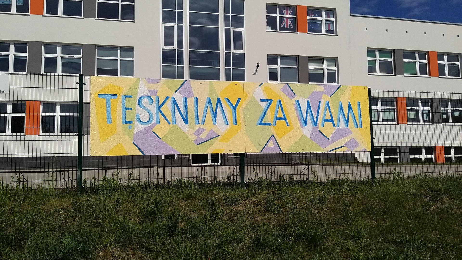 Najmłodsi uczniowie mogą wrócić do szkół - w Białymstoku po 2 miesiącach otwarte są też przedszkola i żłobki