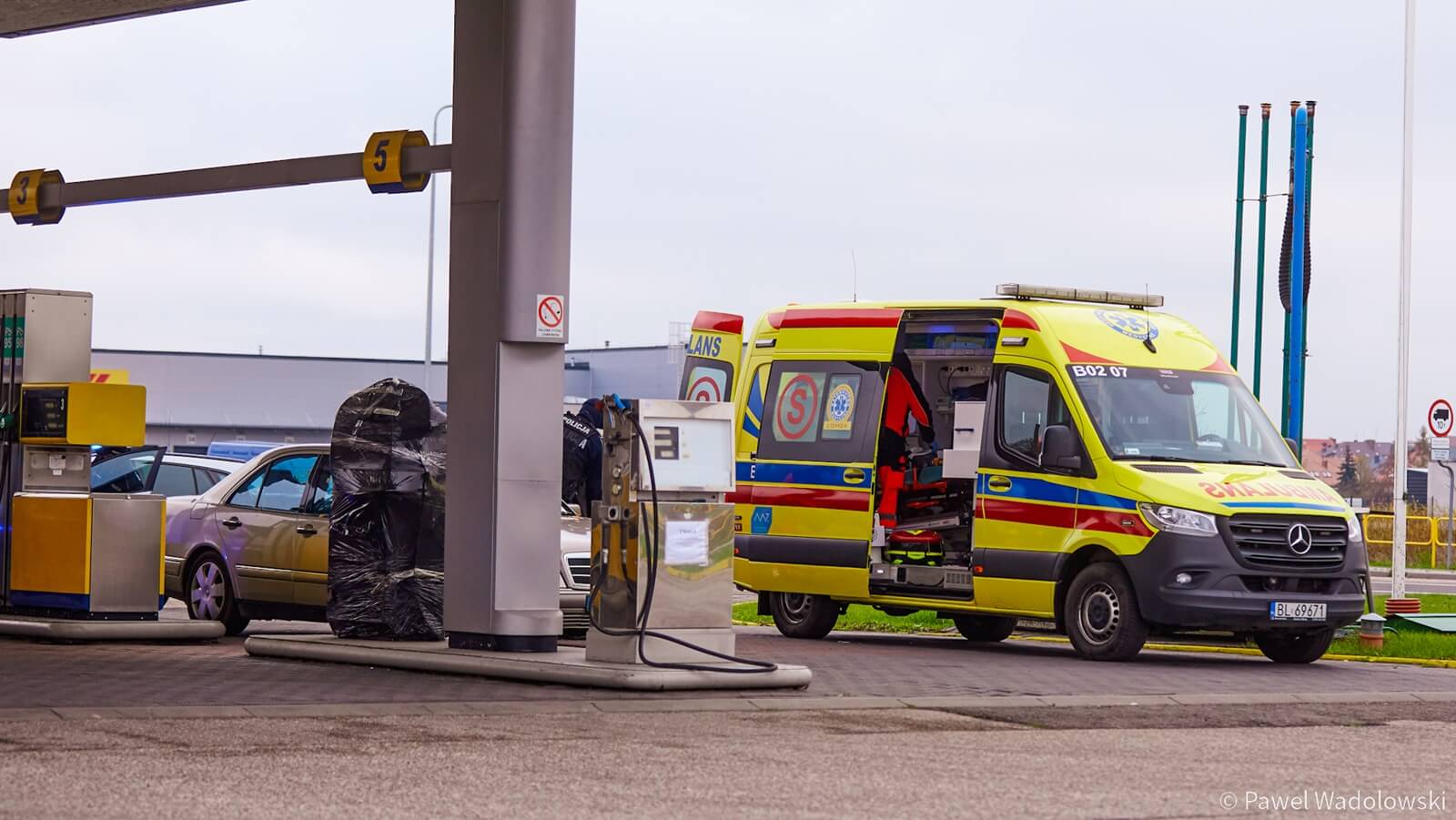 Kierowca zmarł na stacji paliw w Łomży