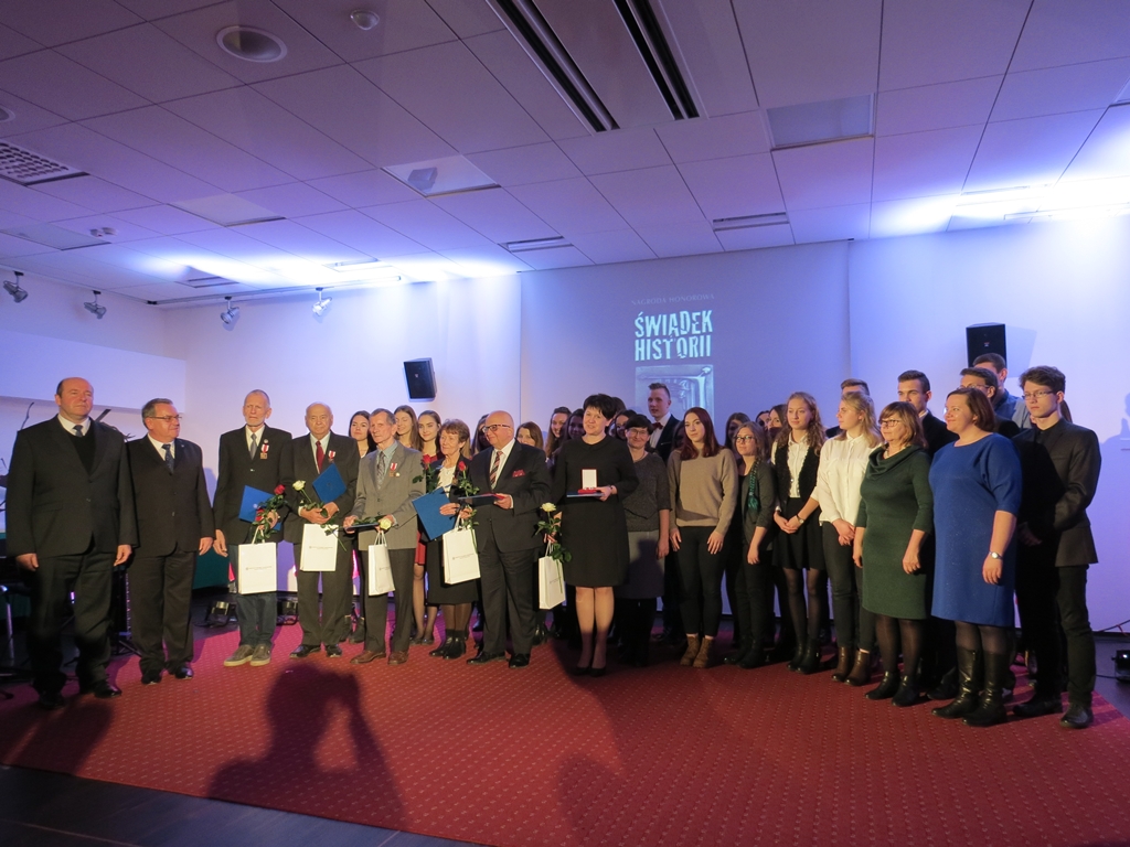 Sześciu laureatów odebrało w Białymstoku tytuł "Świadka historii"