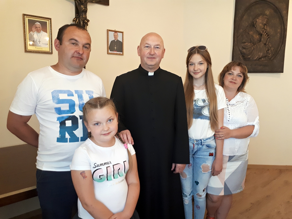 Rodzina z Kazachstanu w Białymstoku - mieszkanie kupiła parafia św. Andrzeja Boboli