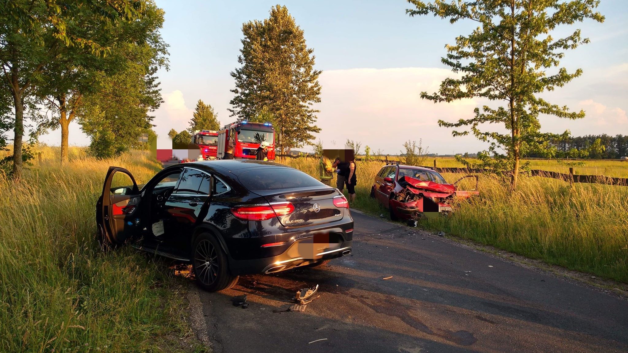 6 osób w szpitalu po wypadku między Nowogrodem a Chojnami