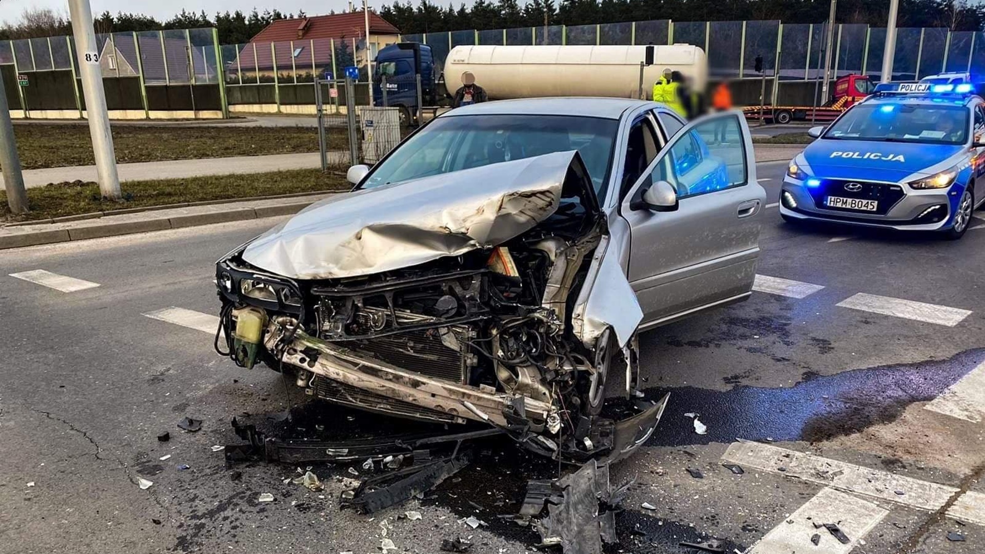Wypadek na rondzie Putry w Białymstoku - jedna osoba ranna