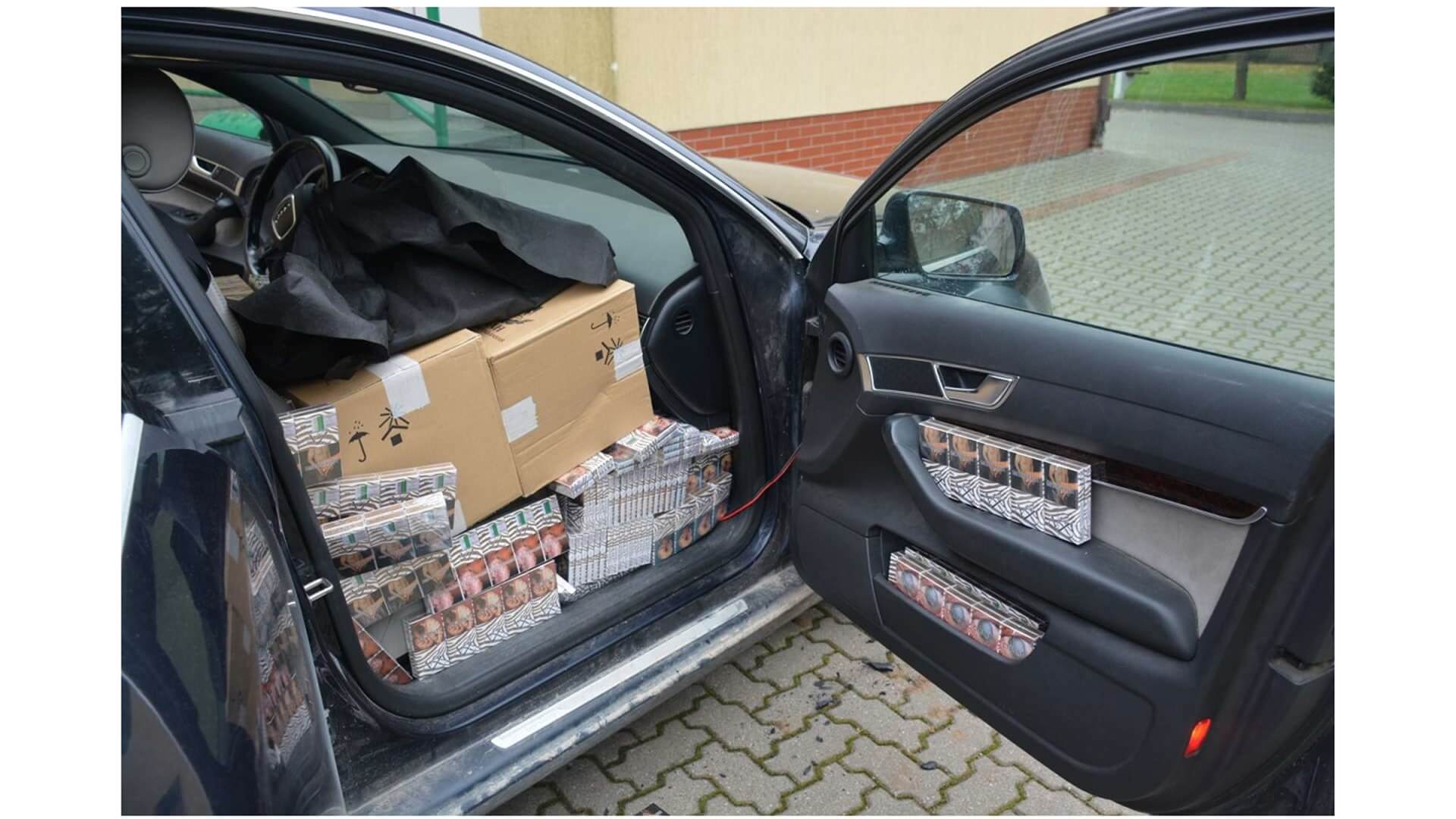 Litwin uciekał przed strażnikami granicznymi - miał samochód wypełniony kontrabandą