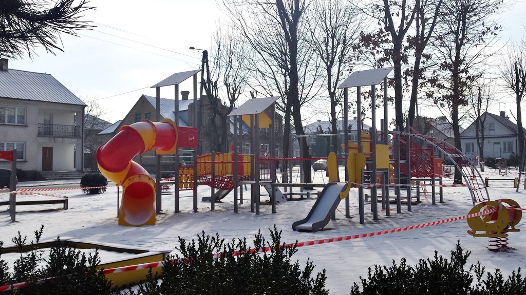 Dzieci będą się bawić, seniorzy ćwiczyć – w Suchowoli powstaje strefa rekreacji