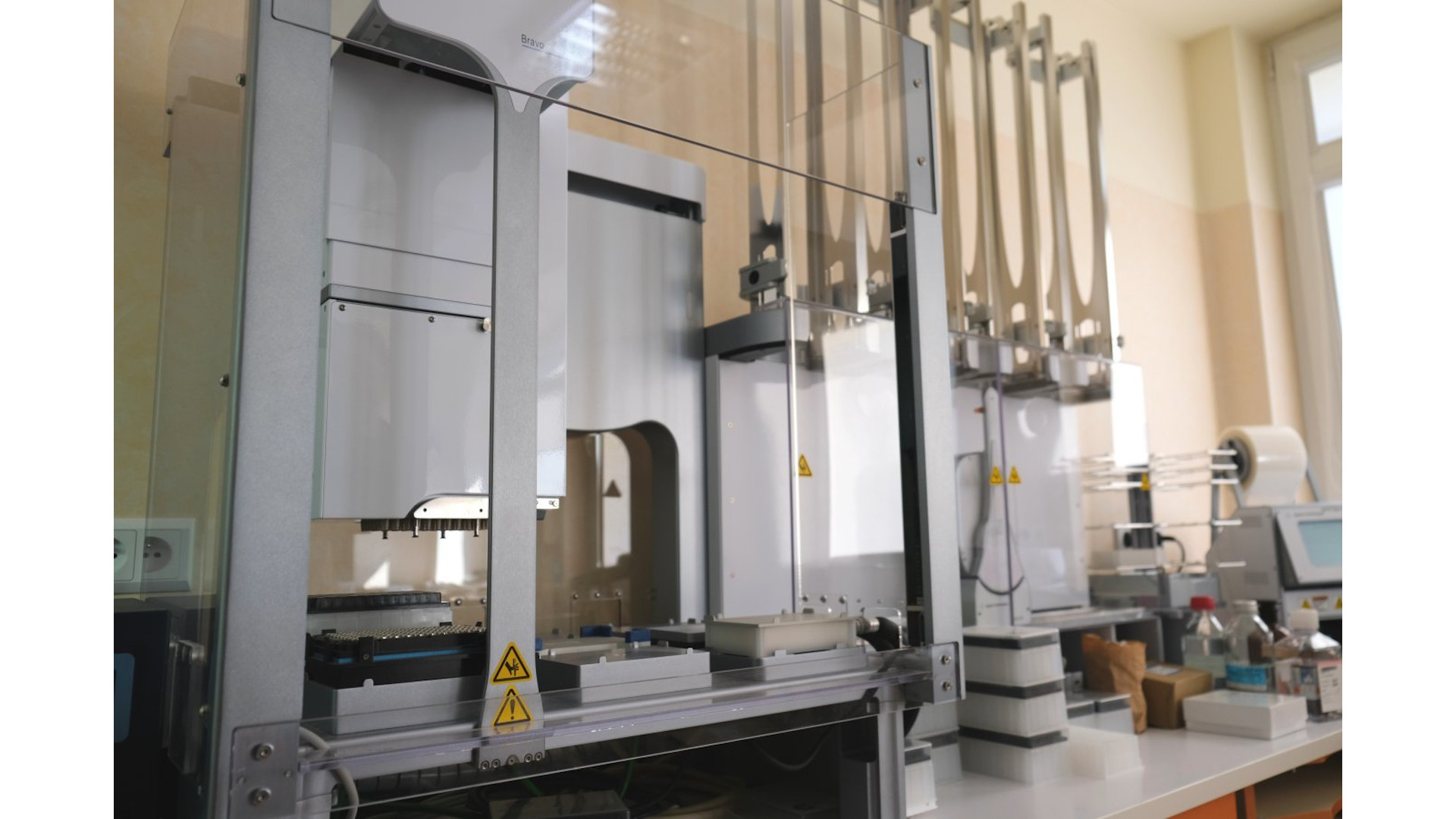 Na UMB powstało drugie w regionie laboratorium do badania obecności koronawirusa