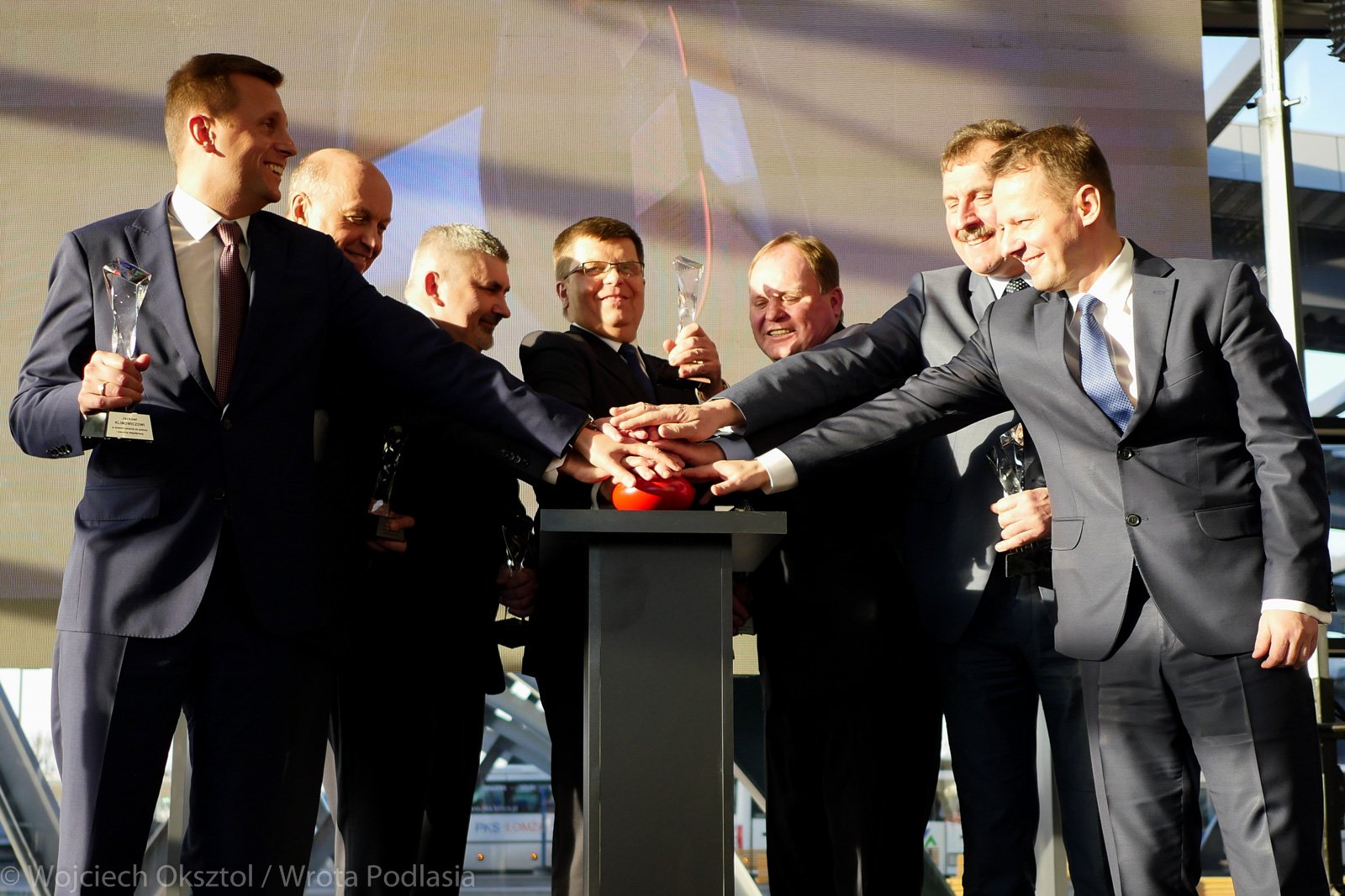 Jest nowoczesny i przestronny – Białystok ma nowy dworzec PKS