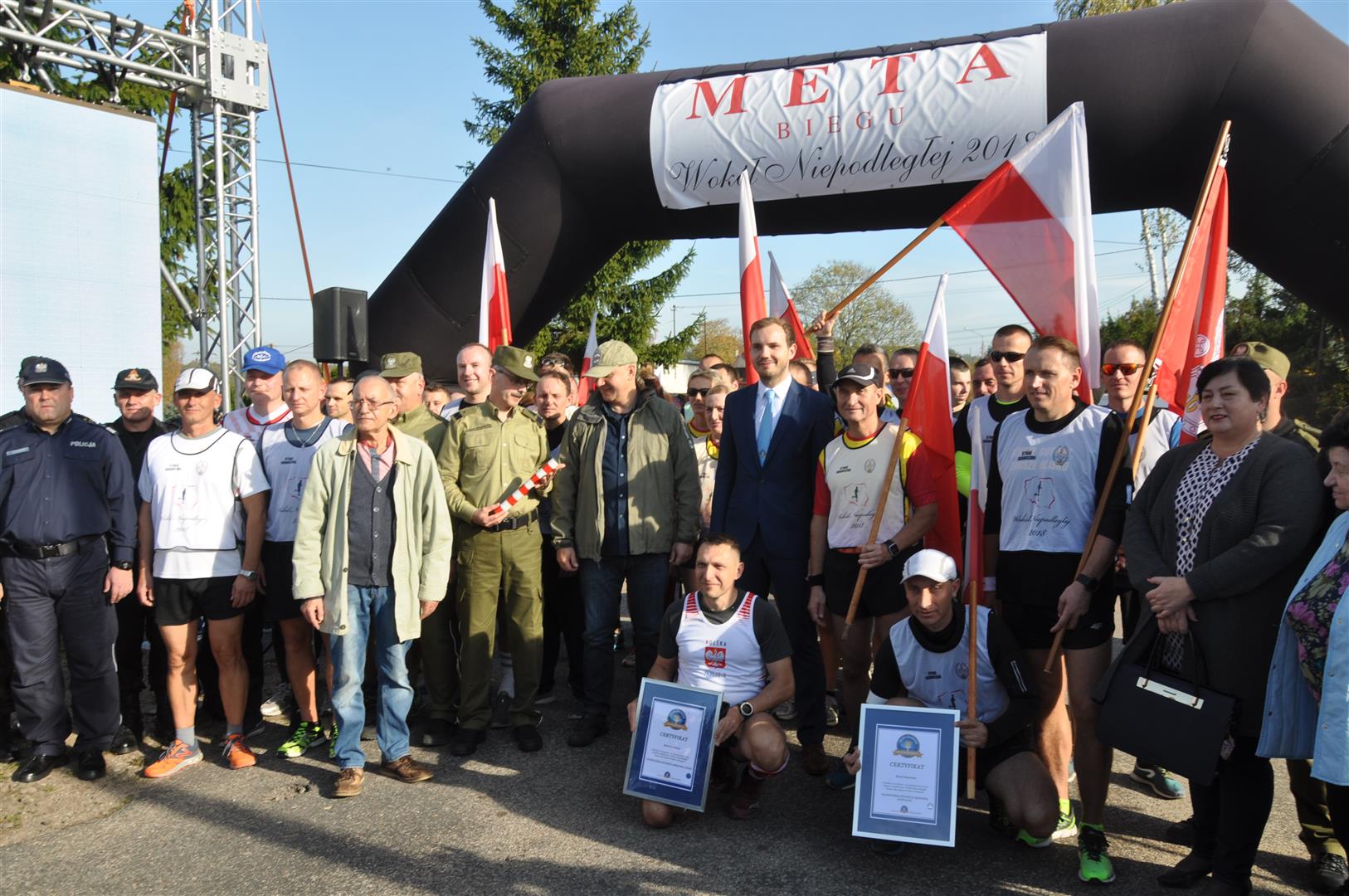 Strażnicy graniczni zakończyli bieg "Wokół Niepodległej" w Berżnikach