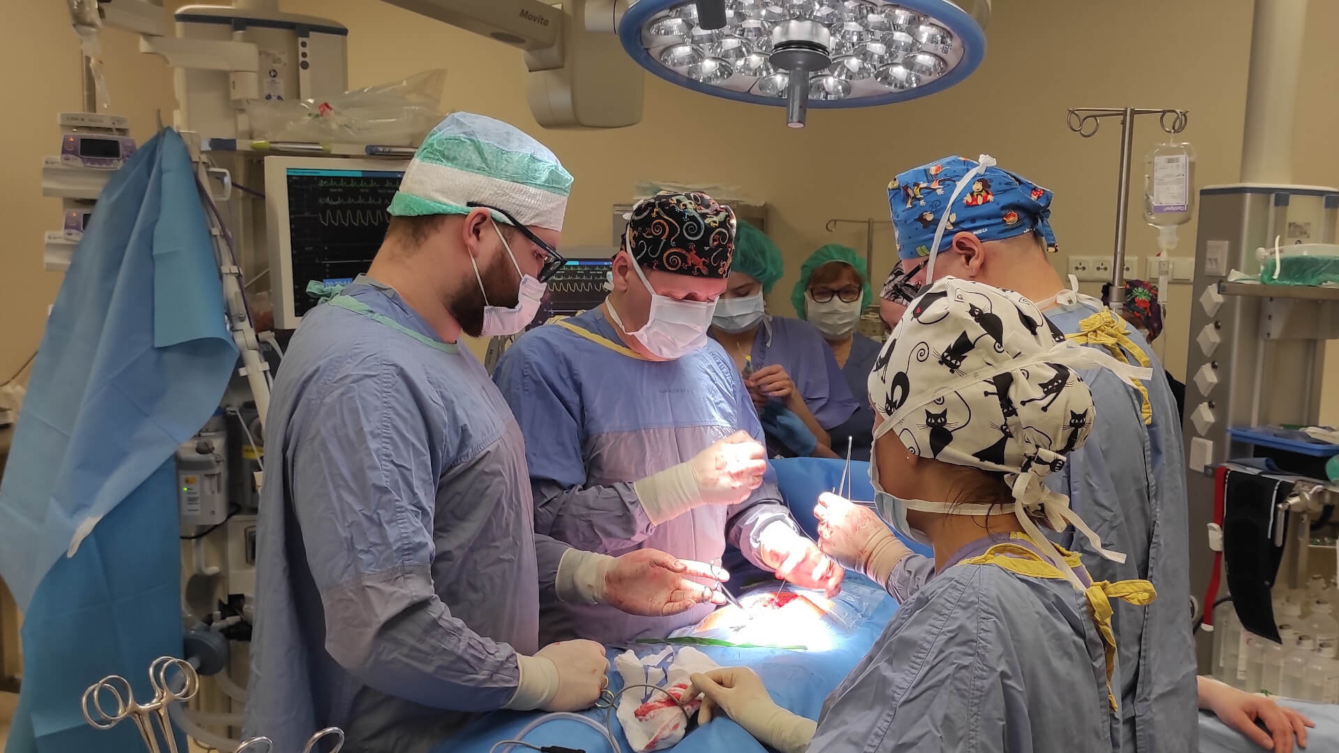 Lekarze USK usunęli kobiecie w ciąży 17-centymetrowy guz, który zagrażał życiu dziecka