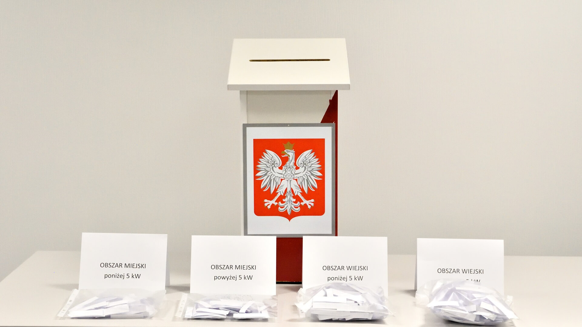 Granty na OZE w Choroszczy tylko dla VIP-ów? Mieszkańcy skarżą się na niejawny charakter losowania