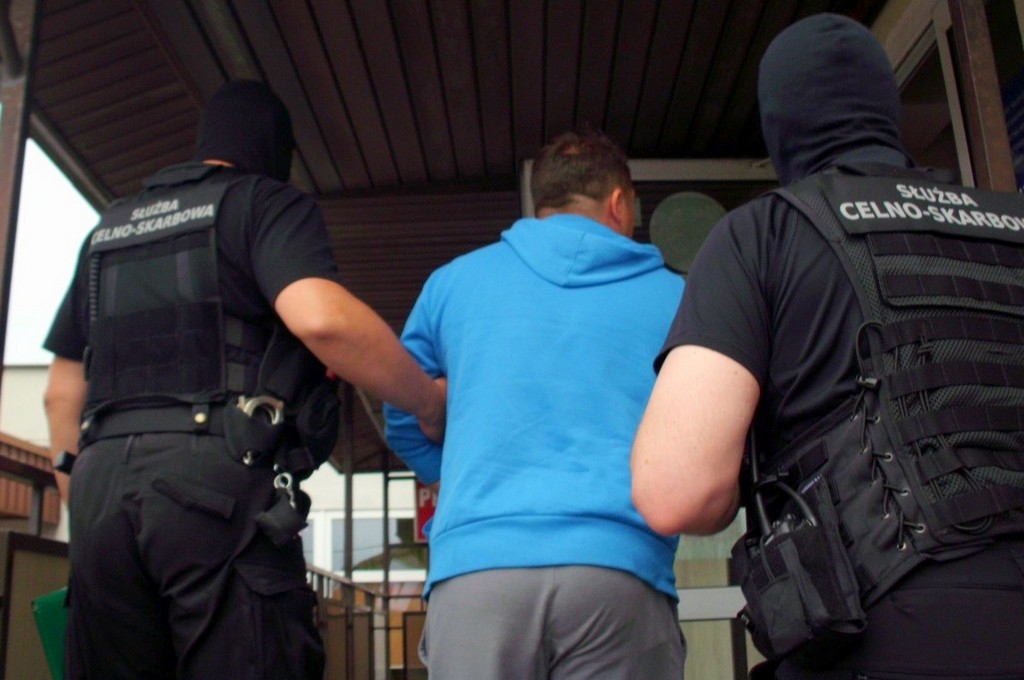 Podlaskie służby rozbiły kolejną grupę przestępczą wyłudzającą podatek VAT