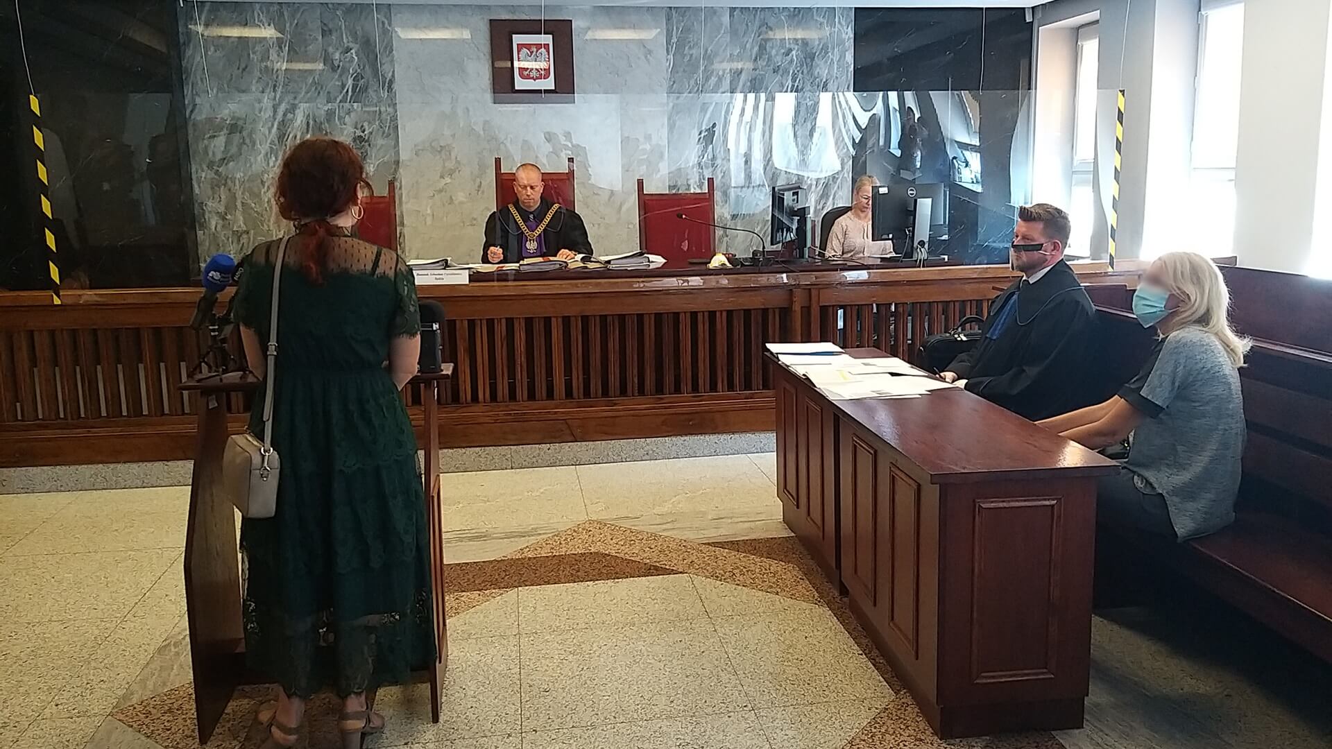 Suwalski sąd uniewinnił ekspedientkę, która nie obsłużyła klientki bez maseczki