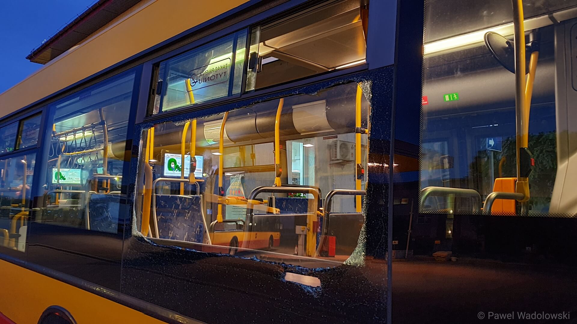 Ktoś uszkodził autobus miejski w Łomży