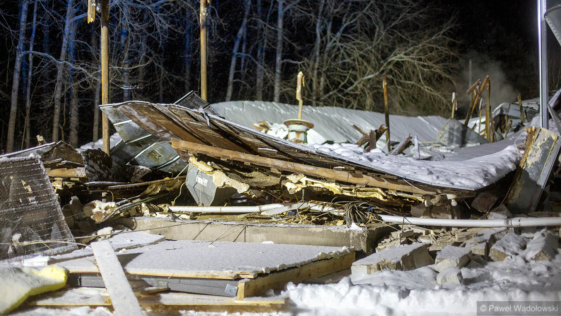 Tysiące kurcząt ewakuowano w Zabielach koło Kolna