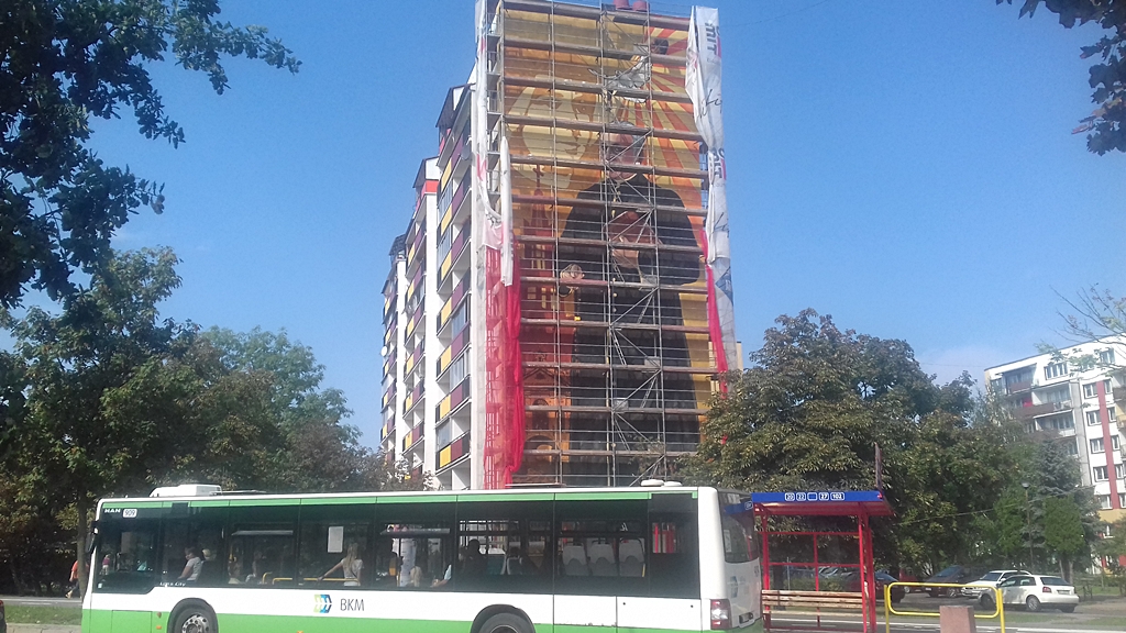 W Białymstoku powstaje mural z wizerunkiem księdza Michała Sopoćki