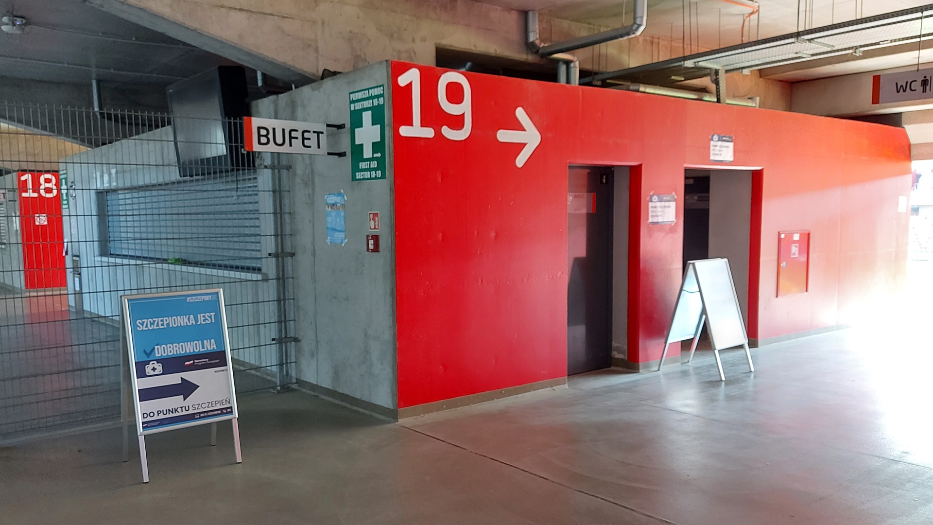 Idziesz na mecz Jagiellonii Białystok - możesz zaszczepić się przeciw COVID-19