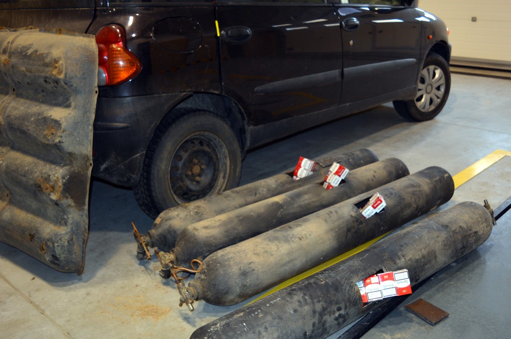 Kontrabanda o wartości ponad 17 tys. zł w butlach gazowych