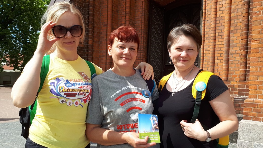 Piesza pielgrzymka kobiet do Świętej Wody