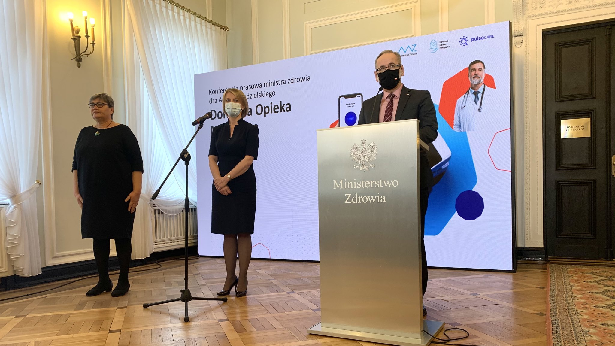 Niedzielski: program domowej opieki nad chorymi na COVID-19 to realne narzędzie do walki z dużą liczbą zgonów