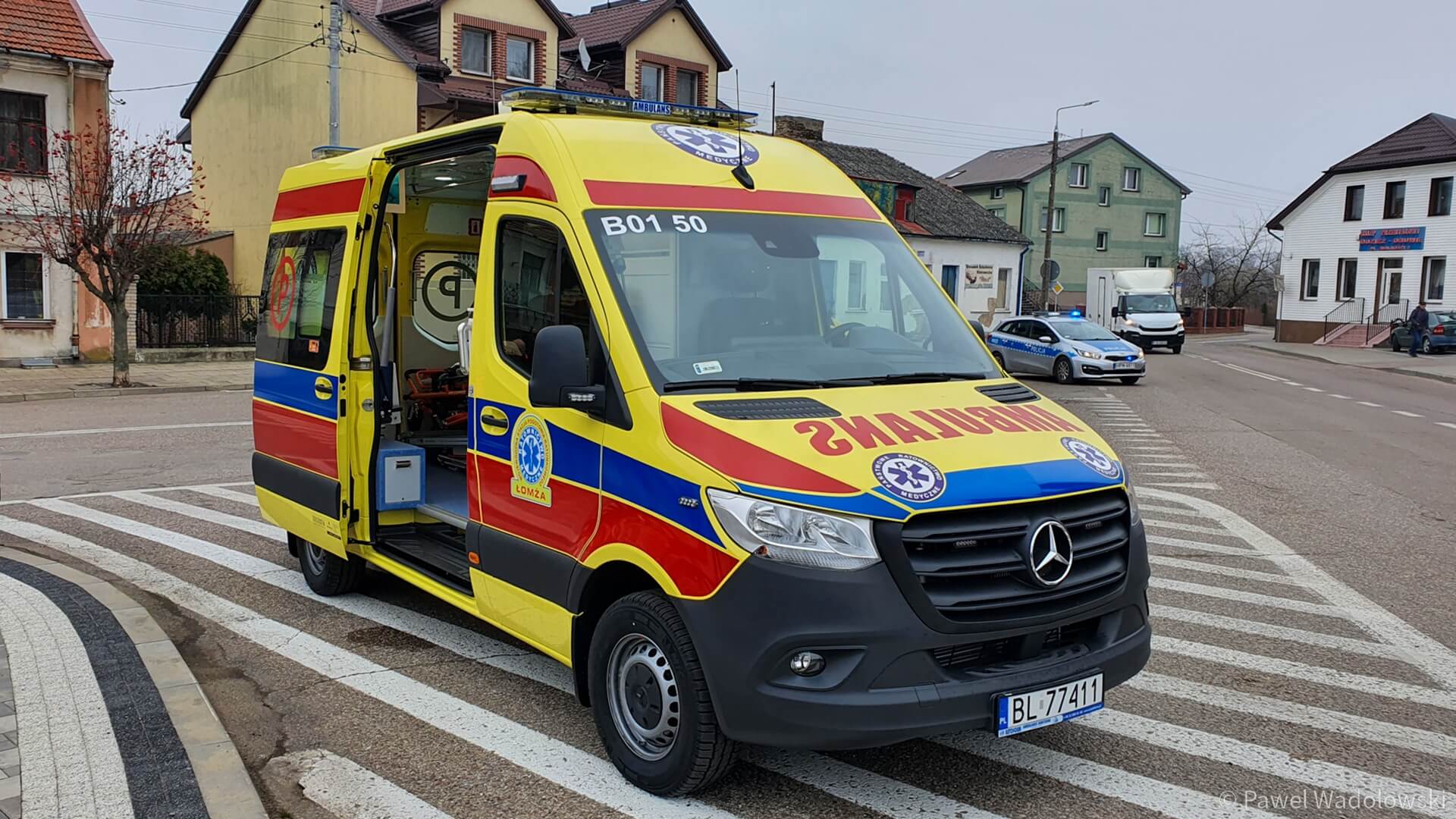 Nowa karetka trafiła do podstacji łomżyńskiego Pogotowia Ratunkowego w Stawiskach