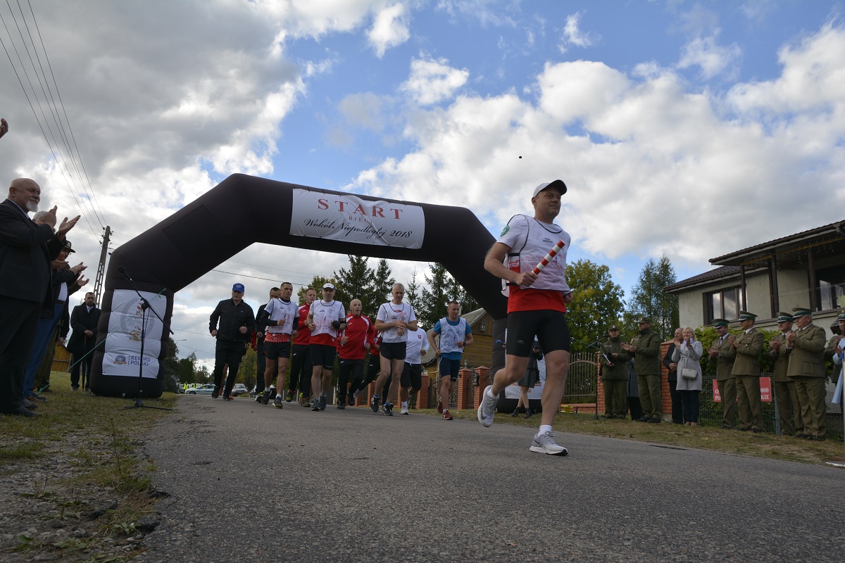 Bieg wzdłuż granicy dla uczczenia niepodległości - straż graniczna organizuje Sztafetę "Wokół Niepodległej"