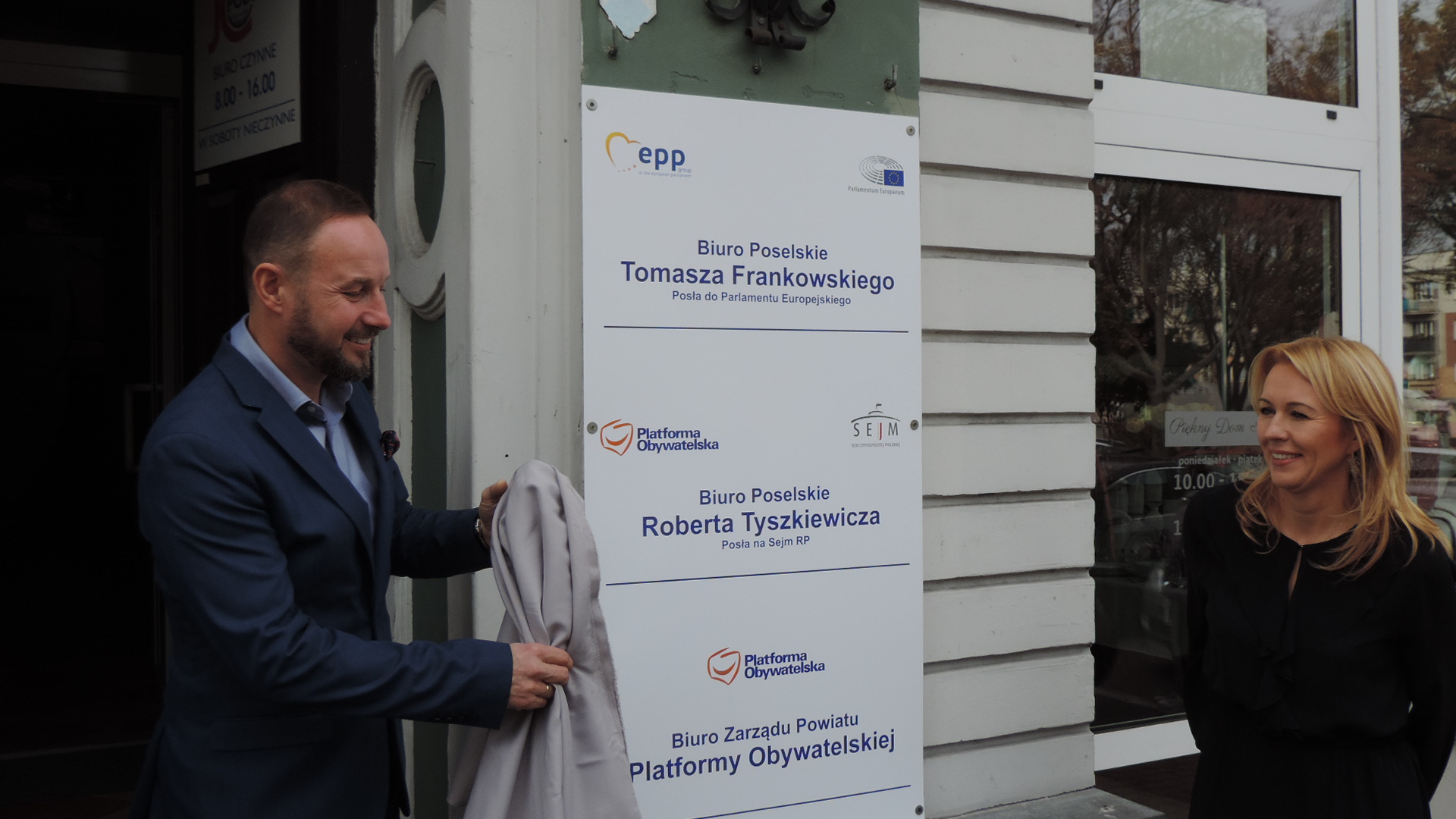 Tomasz Frankowski otworzył w Łomży biuro poselskie