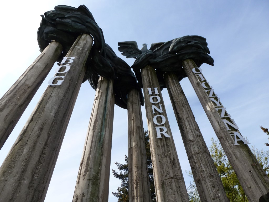 Działacze stowarzyszeń chcą uzupełnić napis na Pomniku Bohaterów Ziemi Białostockiej