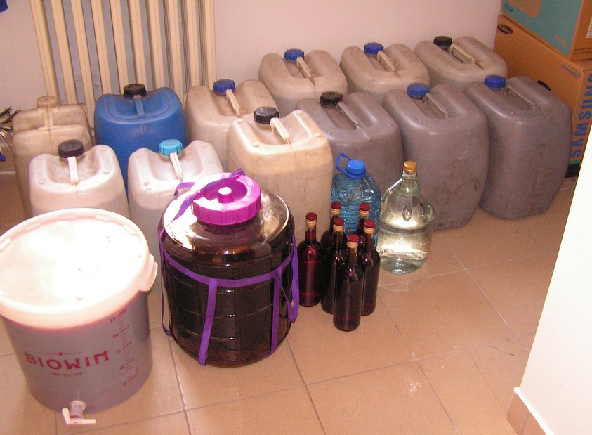 Leśna bimbrownia na pograniczu gmin Krynki i Gródek została zlikwidowana