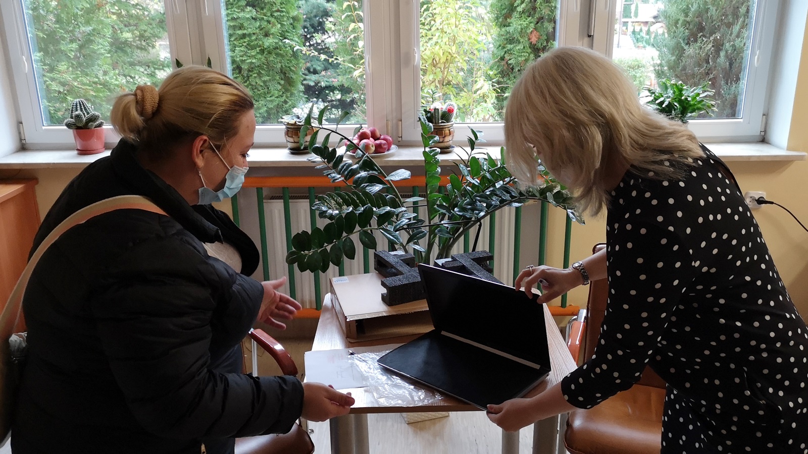 Dzieci z gminy Choroszcz na czas epidemii mogą wypożyczyć sprzęt do nauki zdalnej